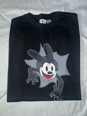 Disney Parks Oswald T-shirt, men’s size M